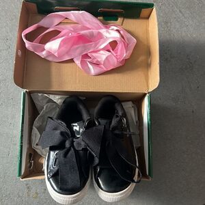 💕Last deal 💕Puma dressy sneakers 👟